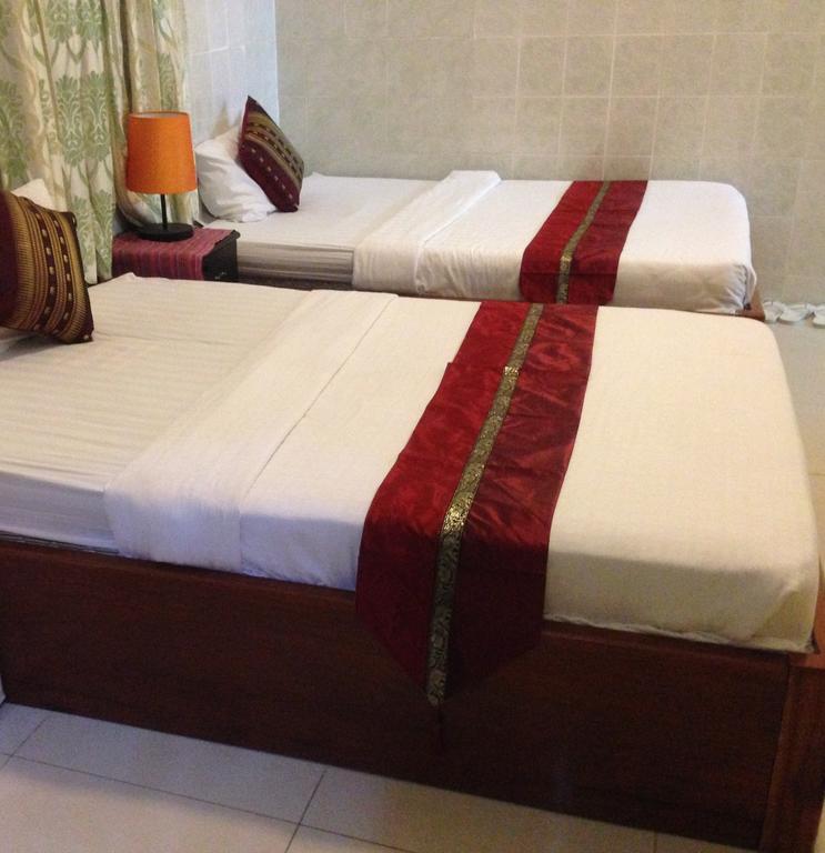 New Season Riverside Hotel Phnom Penh Eksteriør billede