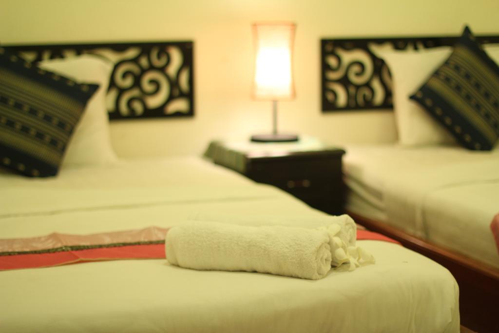 New Season Riverside Hotel Phnom Penh Værelse billede