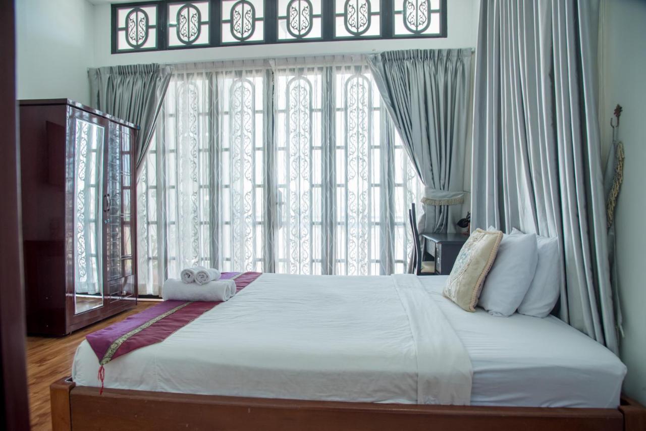 New Season Riverside Hotel Phnom Penh Eksteriør billede